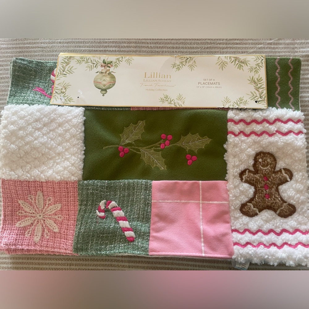 NEW LILLIAN AUGUST CHRISTMAS Placemat Set OF 4- Green, Pink, White